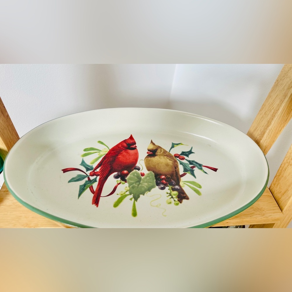 Lenox Winter Greetings Oval Baker with Red and Green Accents